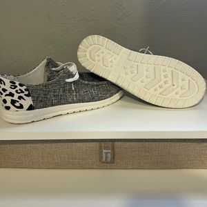 Shein shoes size 8 brand  shein